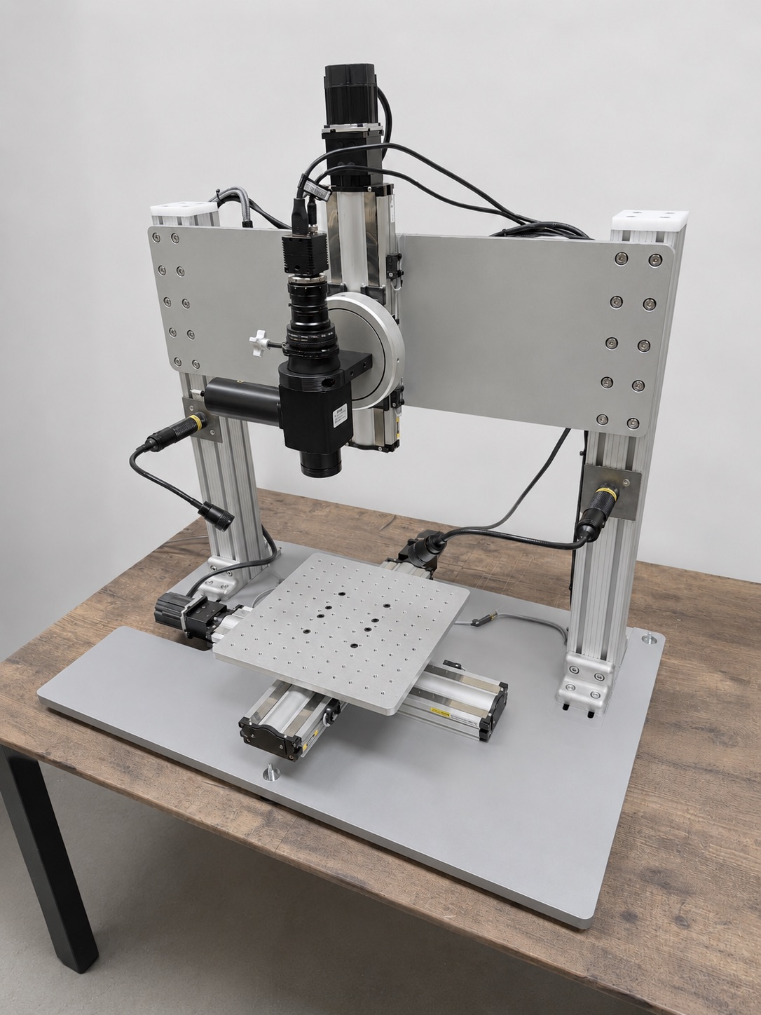 WeldStation laser welding platform with optical head and XY motion table